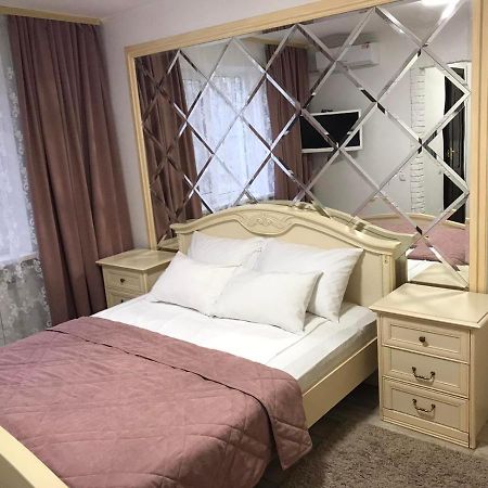 Enrico Hotel Днепър Екстериор снимка