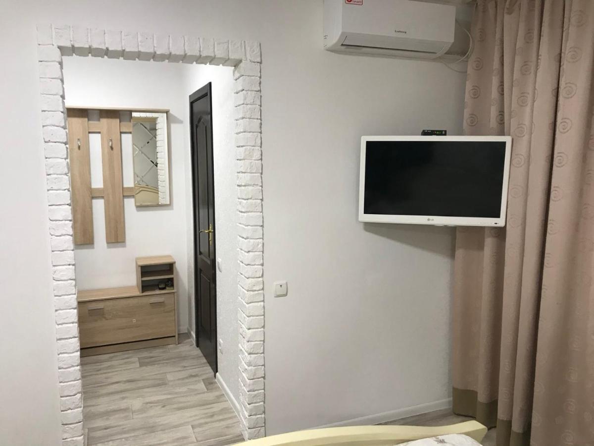 Enrico Hotel Днепър Екстериор снимка