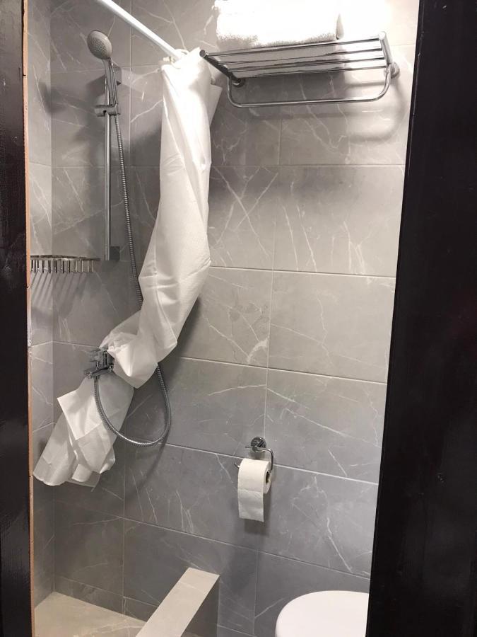 Enrico Hotel Днепър Екстериор снимка