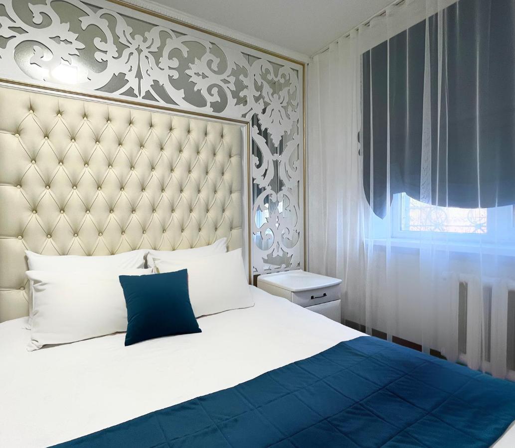 Enrico Hotel Днепър Екстериор снимка