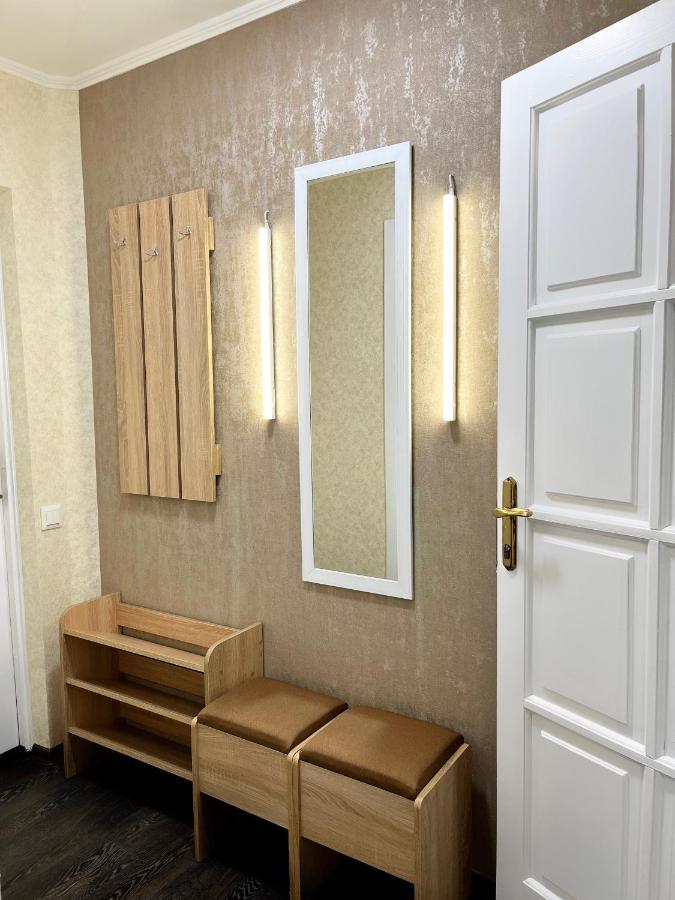 Enrico Hotel Днепър Екстериор снимка