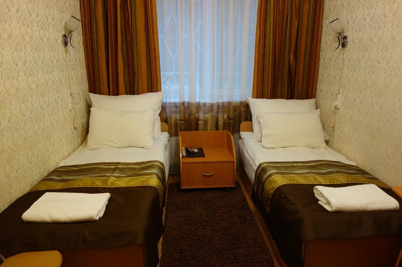 Enrico Hotel Днепър Екстериор снимка