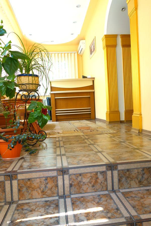 Enrico Hotel Днепър Екстериор снимка
