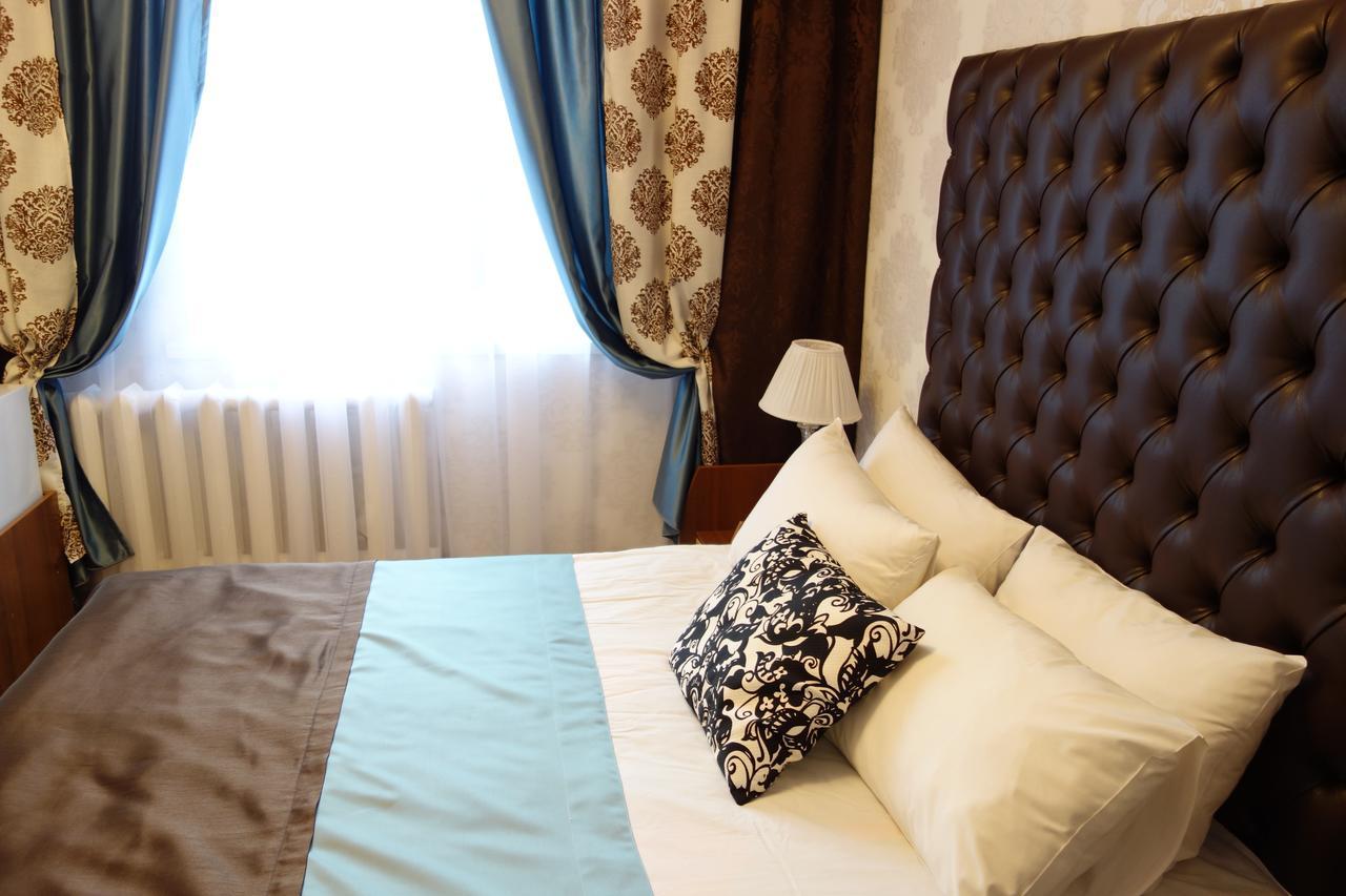 Enrico Hotel Днепър Екстериор снимка